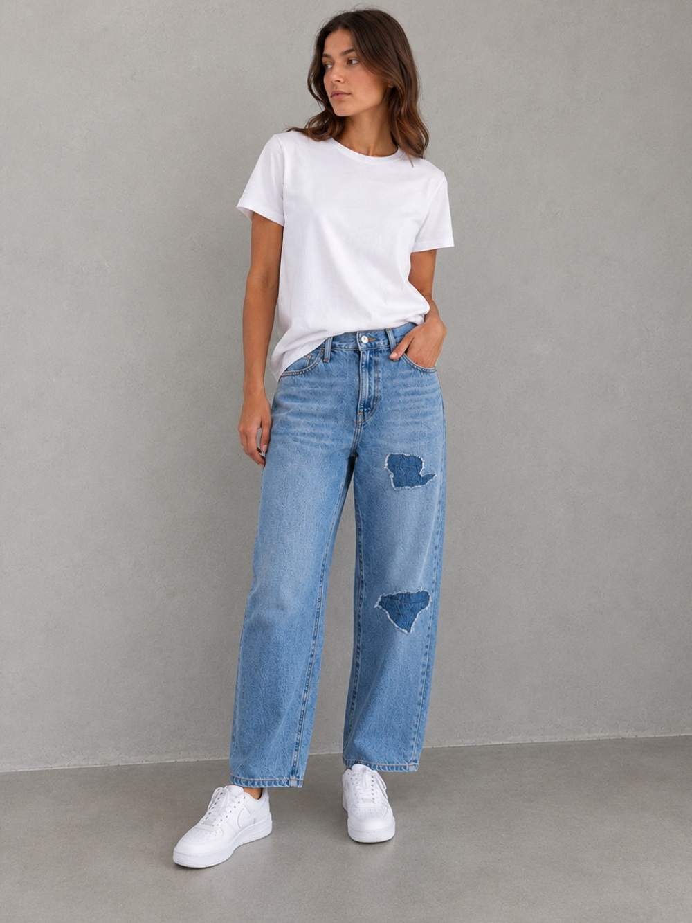 Levi’s 94 Baggy Jeans Size 29 Distressed Patchwork Light Wash 100% Cotton
